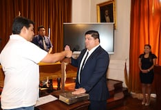 Juan Camino juramentó como regidor de municipio de Trujillo