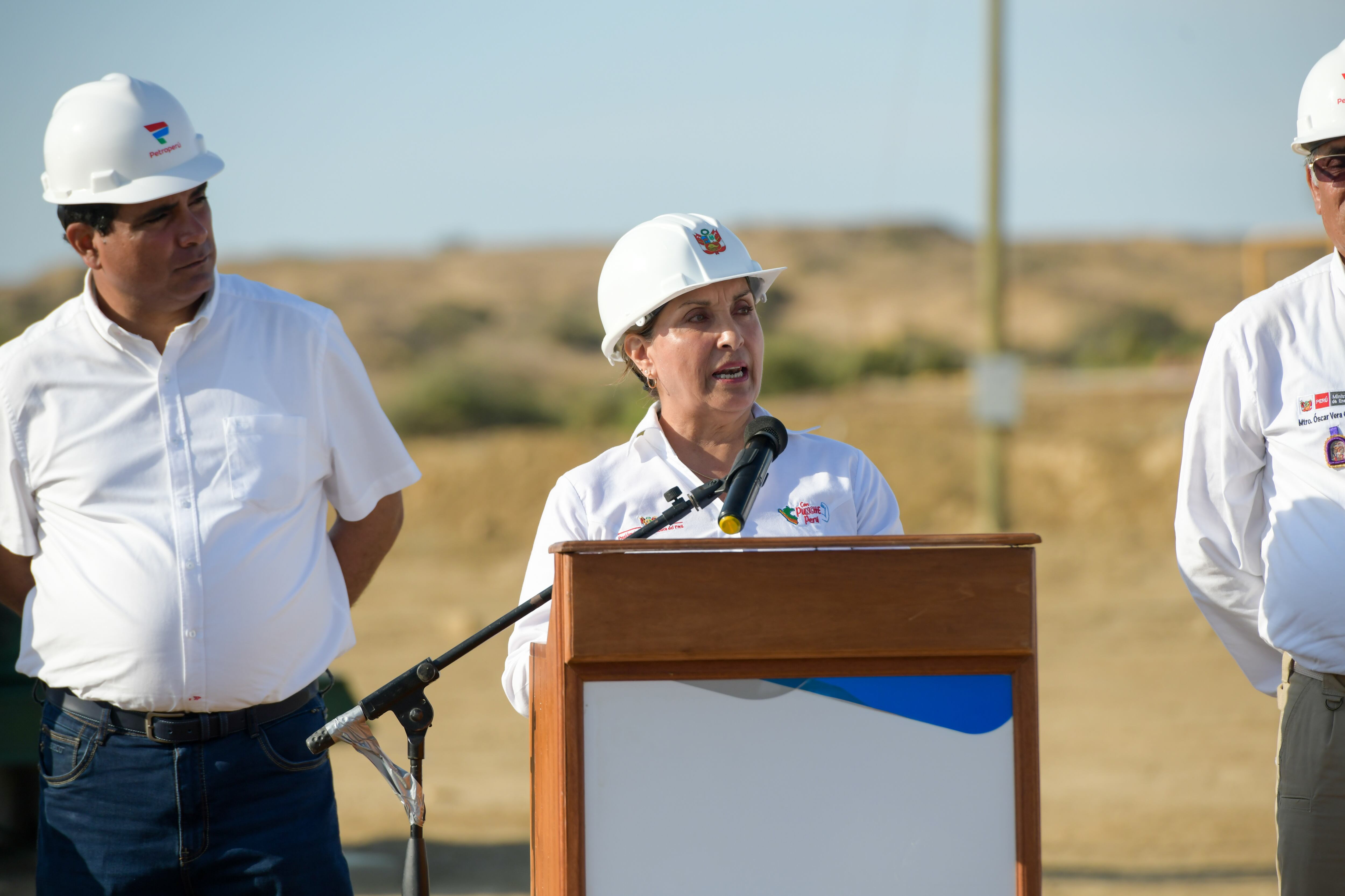 Presidenta Dina Boluarte en Talara