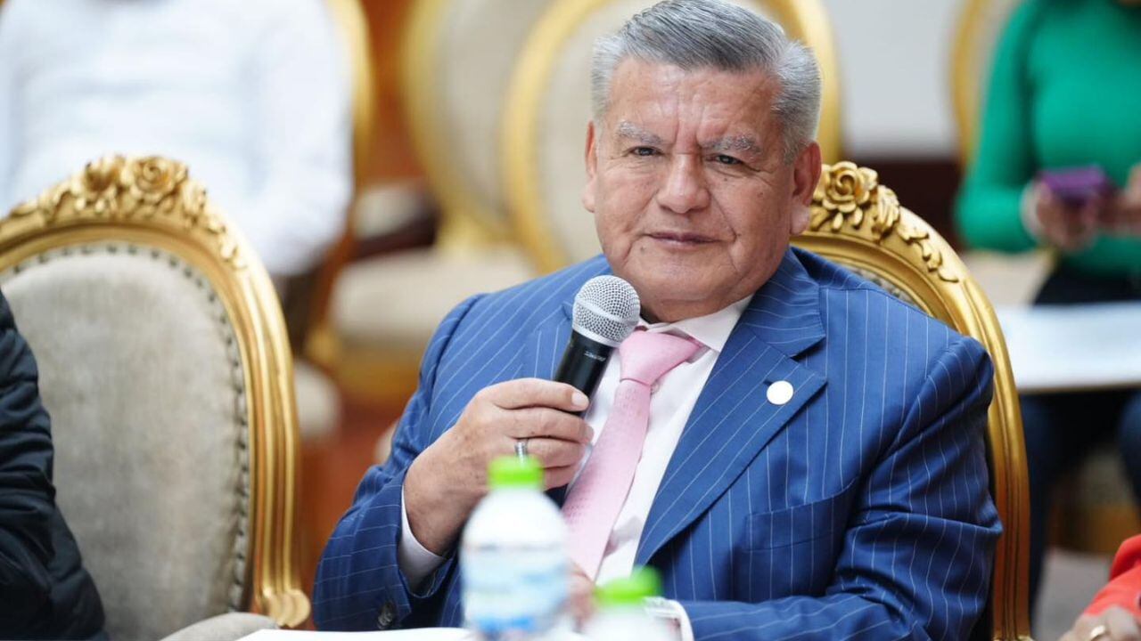 El promotor del proceso de revocatoria contra César Acuña indicó que a fines de agosto esperan avanzar con unas 100 mil rúbricas.