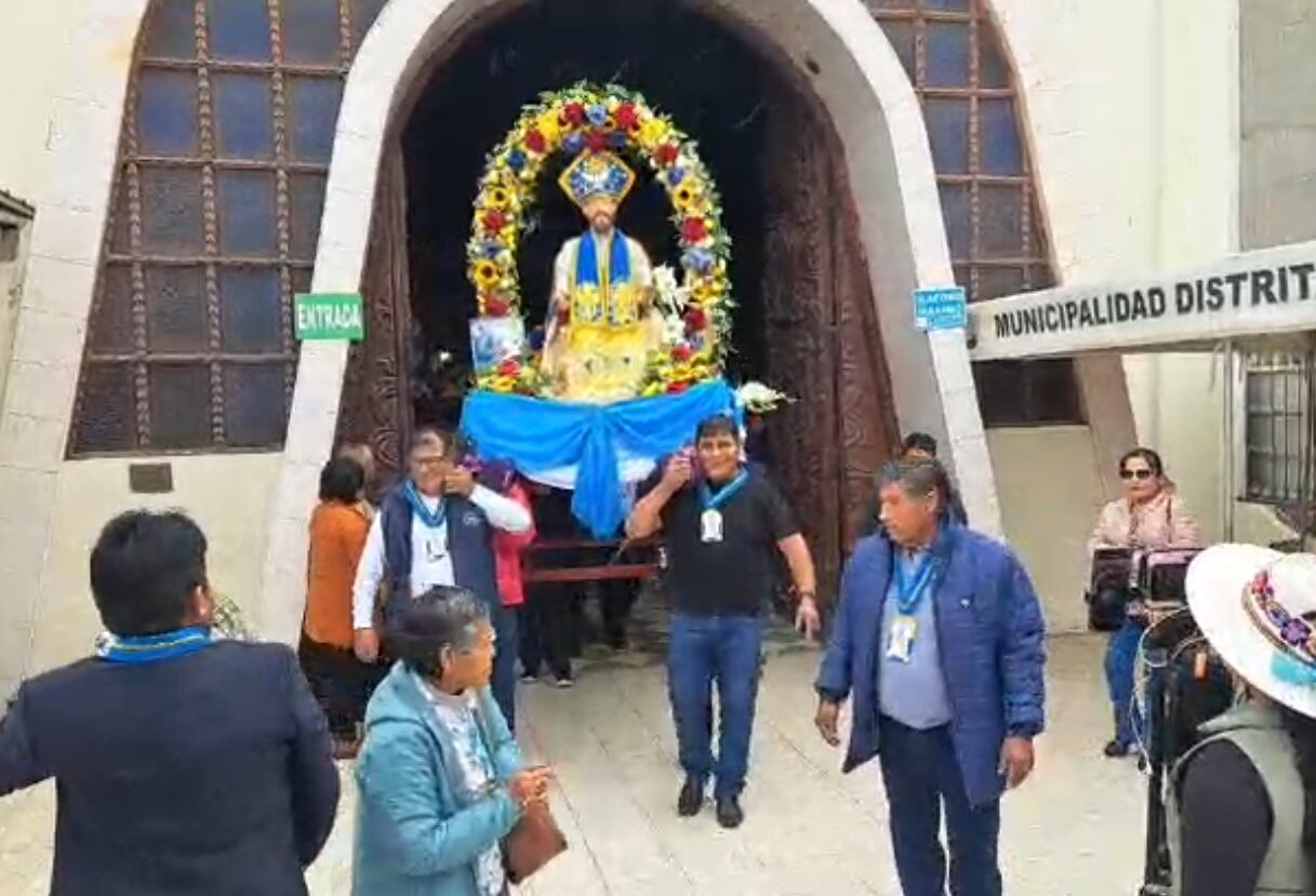 Matarani celebra a San Pedro y San Pablo con procesiones y danzas