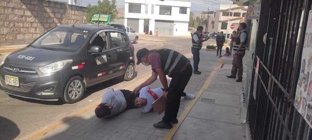 Detenidos por pepear a dos obreros. Foto: Cortesía.