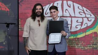 Juanes sorprendió a joven cuartista puertorriqueño con beca de 200 mil dólares 