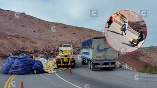Arequipa: Choferes evitan saqueo tras caída de mercadería de un camión en Ocoña (VIDEO)