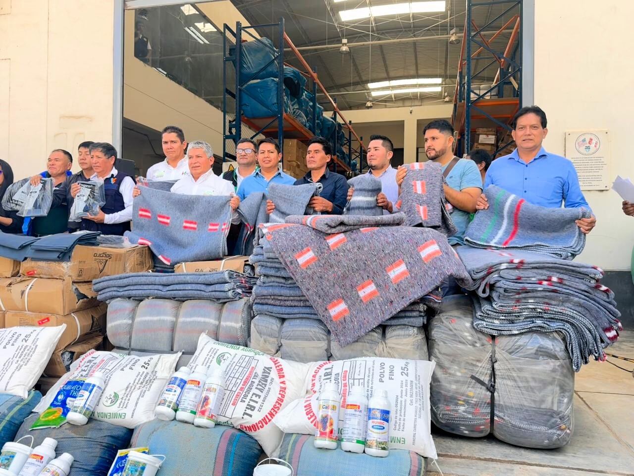 Entregan ayuda para Amarilis