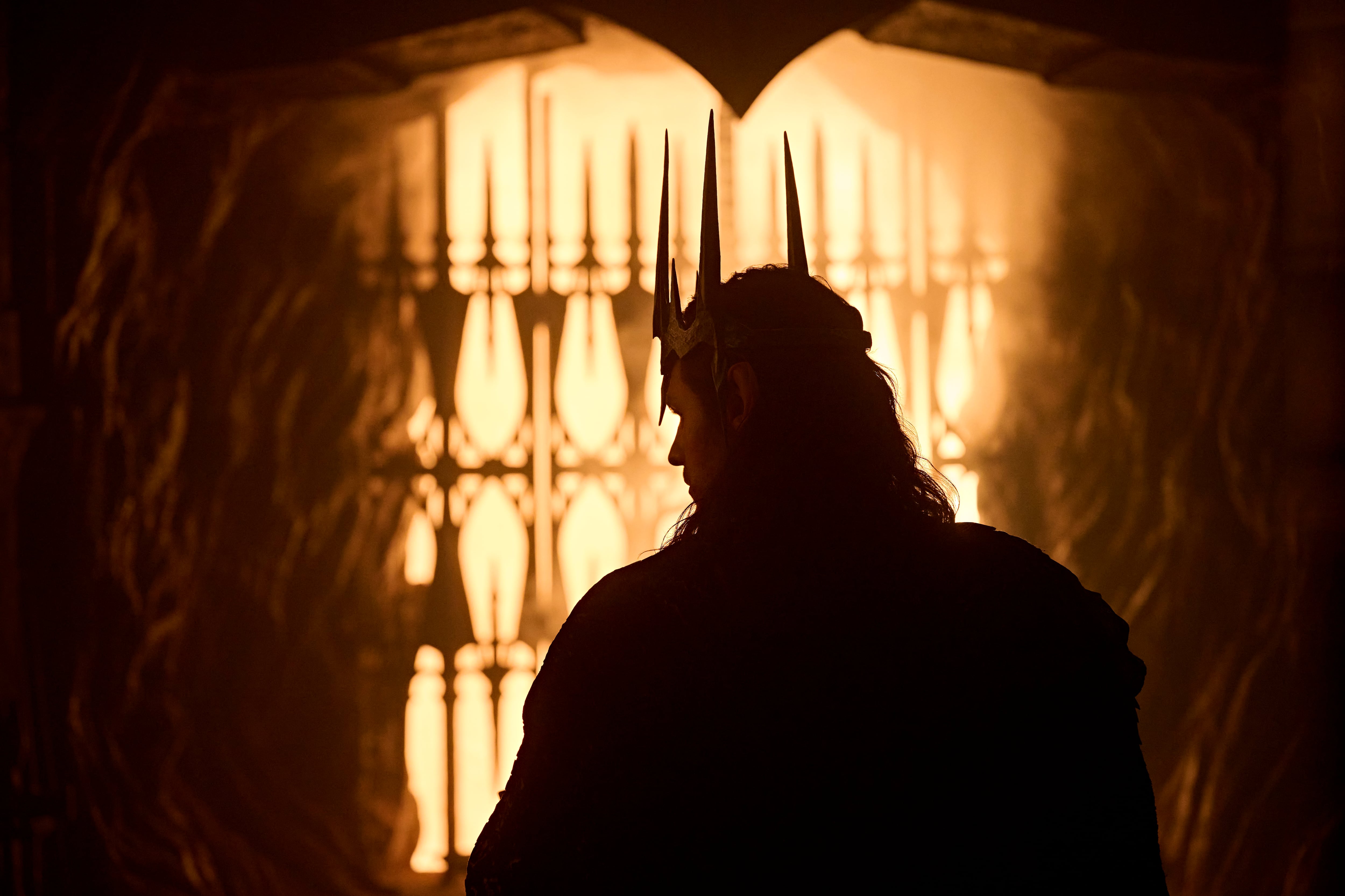 Prime Video reveló en la Comic-Con de San Diego las primeras imágenes de la tercera temporada, que mostrará una Tierra Media en guerra y la misión de Sauron para forjar el Anillo Único.