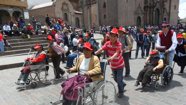 Cusco: personas con discapacidad marcharán de luto por sus derechos