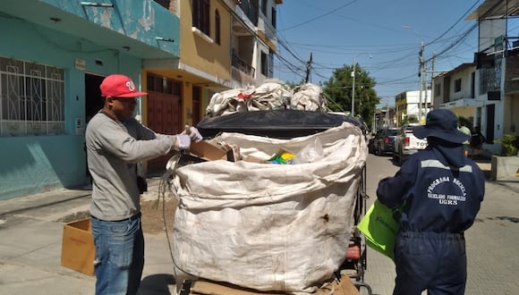 Campaña de sensibilización de reciclaje de residuos sólidos en los asentamientos humanos Buenos Aires y Los Titanes I etapa.