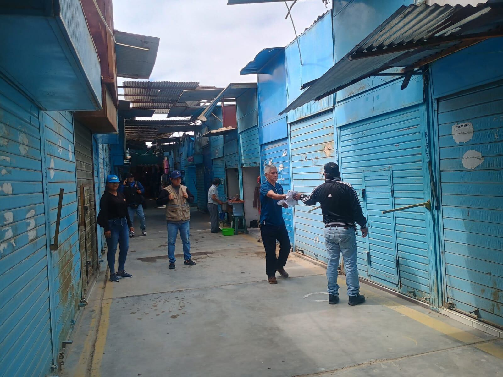 Notifican a comerciantes