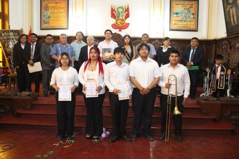 Ica: crean el himno por el bicentenario del colegio Ezequiel Sánchez Guerrero