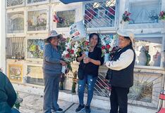 Miles visitaron a sus padres en los cementerios de Arequipa