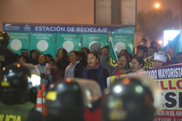 Exteriores del mercado mayorista de Lima. Comerciantes acatando paro por 48 horas. Foto: Piko Tamashiro/GEC