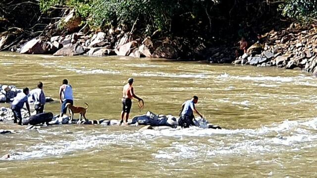 Padre muere ahogado tras lanzarse a río Chanchamayo para salvar a su hijo en Huancayo