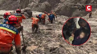 Nepal: niña de 6 años fue rescatada con vida tras pasar 60 horas bajo escombros luego de inundaciones