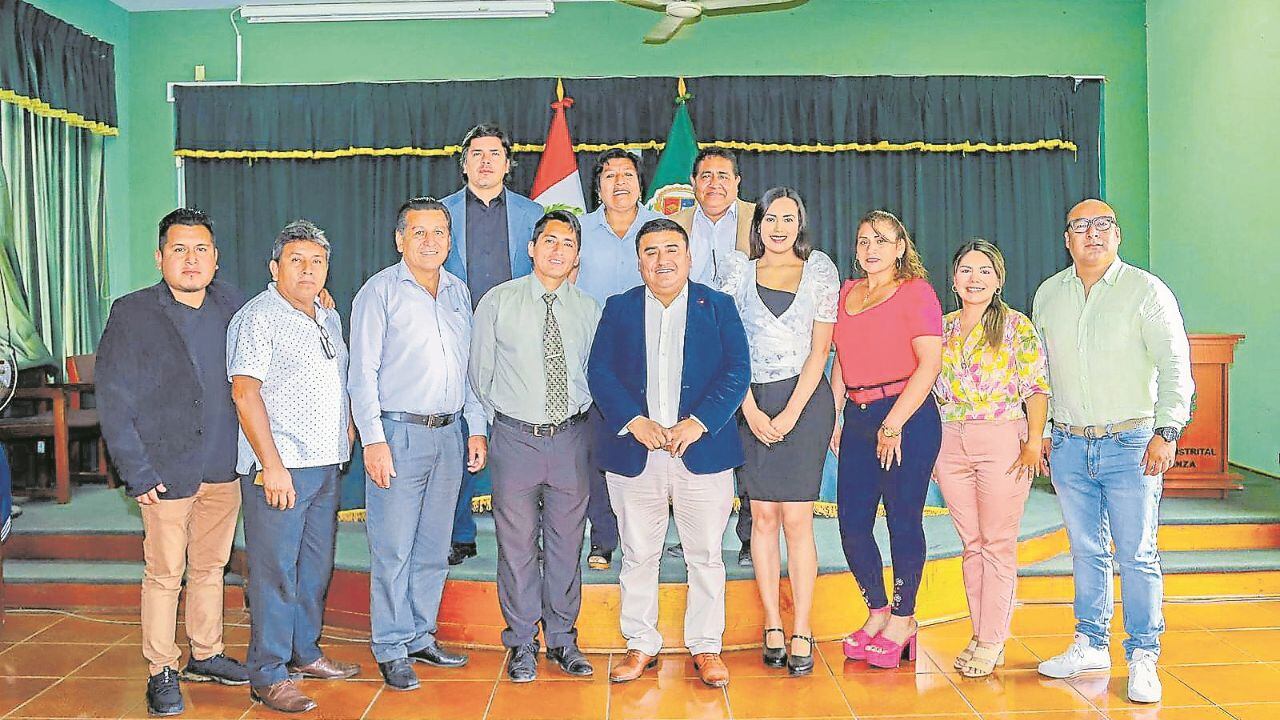 Ciudadano solicitó que sean investigados porque se duplicaron sus dietas mensuales por asistir a cuatro sesiones de concejo.