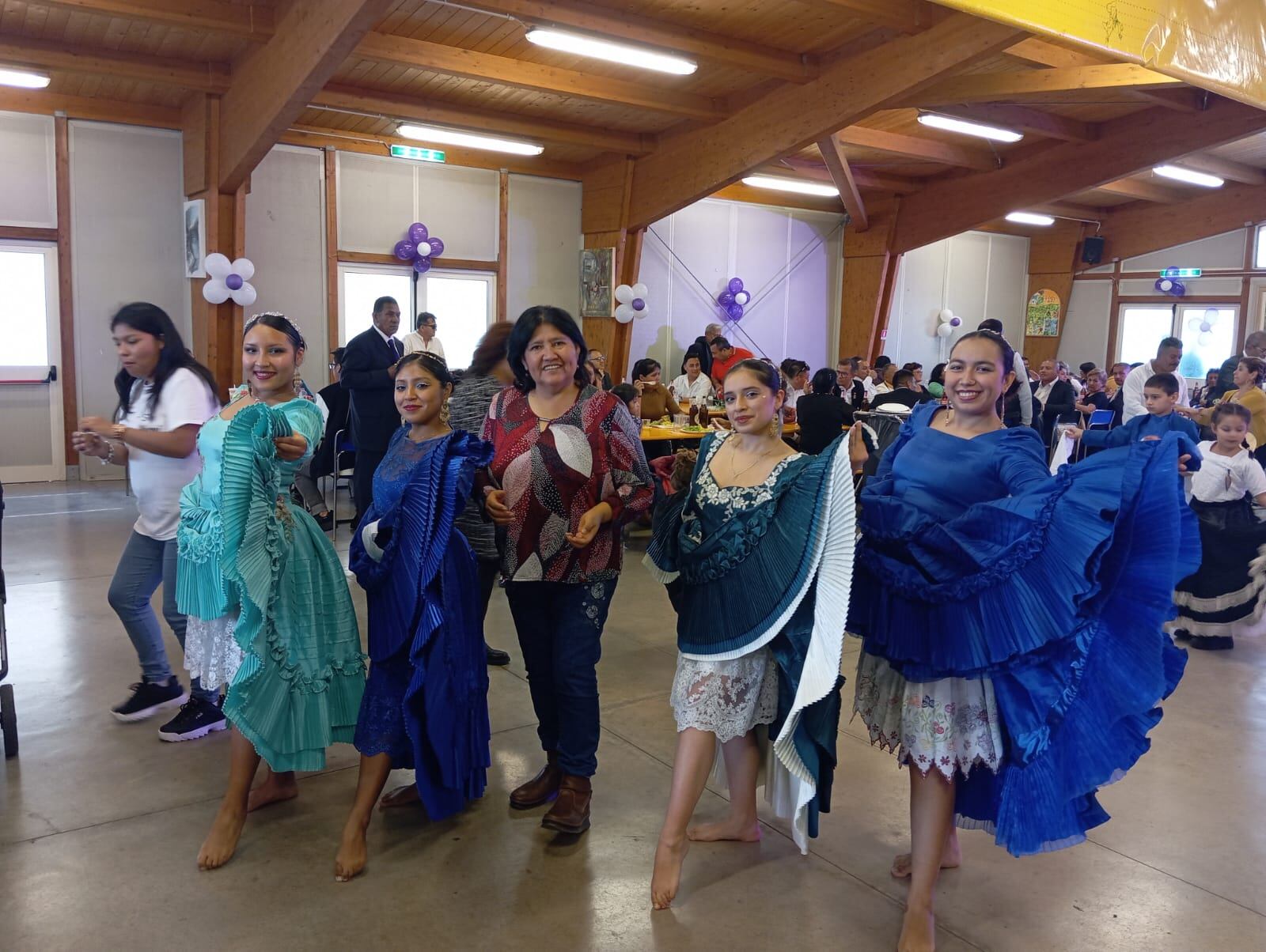 La fe no se pierde así uno esté en el extranjero