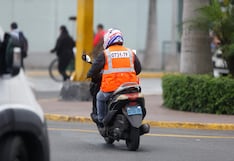 Motociclistas deben usar chaleco con número de placa y casco certificado: Conoce la multa (FOTOS)