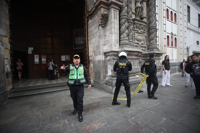 Pánico en iglesia La Merced: presunto asalto a cambista desata operativo policial en el Centro de Lima (Fotos: Diana Marcelo/GEC)