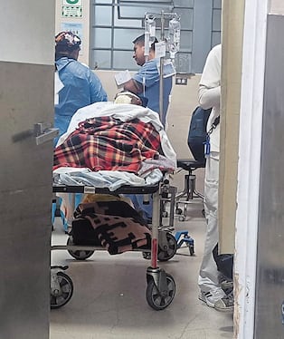 Los heridos requieren atención especializada en el hospital Honorio Delgado Espinoza en Arequipa. (Foto: Pedro Torres/@photo.gec)