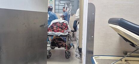 Hospital en Arequipa: Esposos se salvan de morir tras incendio forestal en Puno