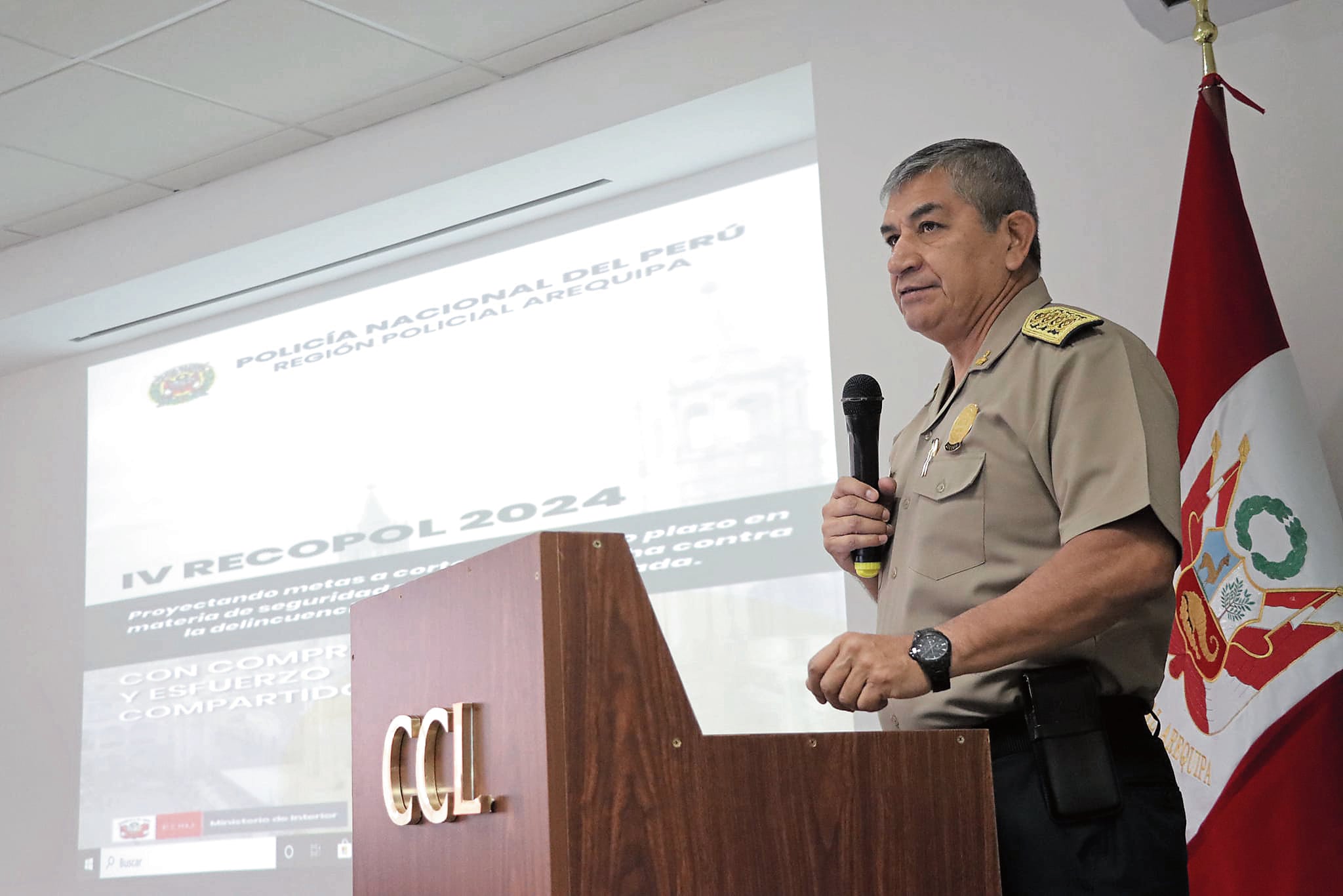 Víctor Zanabria fue jefe de la IX Macrepol de Arequipa. (Foto: GEC)