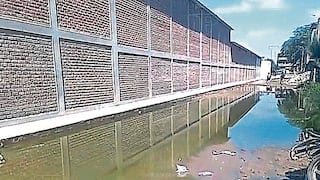 Los vecinos exigen solucionar el colapso de desagües en Piura