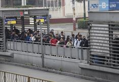 Paro de transportistas: Cientos de usuarios del Metro de Lima y Metropolitano formaron colas