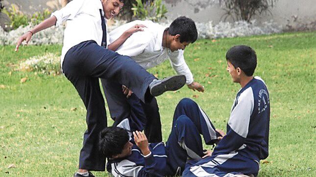 Escolares se agreden en la región Arequipa. Foto: GEC.