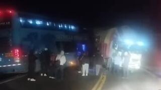 Carretera Central: Bus con pasajeros choca con tráiler cerca a Ticlio