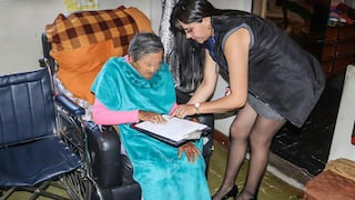 Arequipa: Jueza envía a personal a casa de adulta de 100 años para tomar su huella