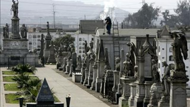 Reabren cementerios El Ángel y Presbítero Maestro para visitas por el Día de la Madre