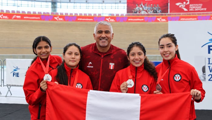 Perú cierra Copa del Mundo de Esgrima con plata y bronce en la Videna