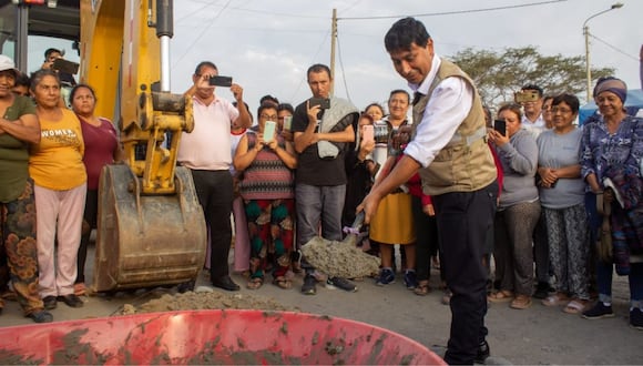 Alcalde de Huanchaco, Efraín Bueno, anunció que se invertirán 8 millones de soles.