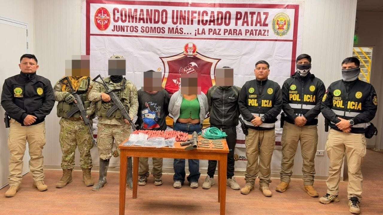 Las Fuerzas Armadas y divisiones especializadas de la PNP ejecutaron la operación “Lanza de Acero”. También se les decomisó municiones y artefactos explosivos. (Foto: Cupaz)