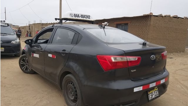 Trujillo: Taxistas se enfrentan a delincuentes y recuperan vehículo robado