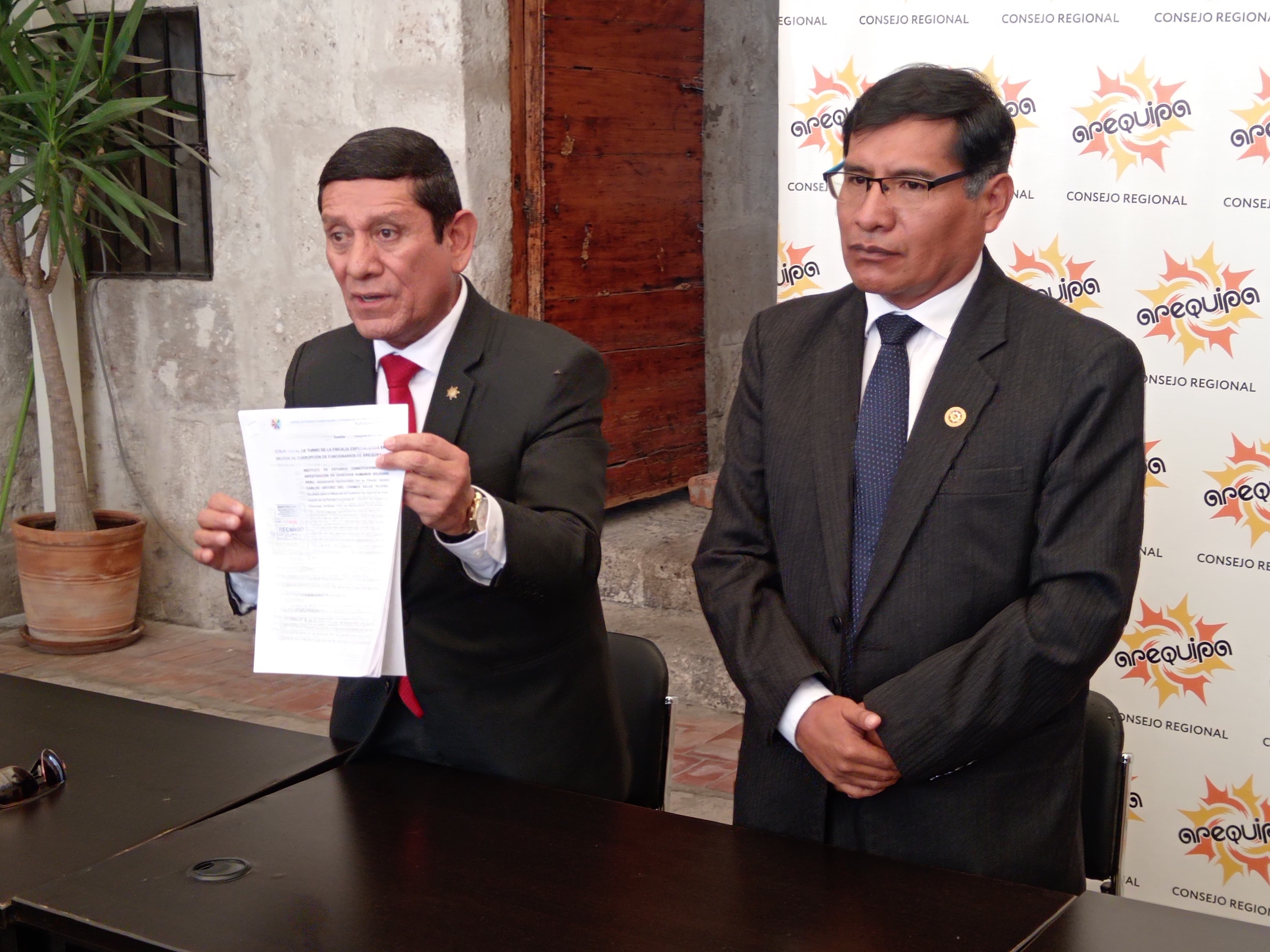 Presentan denuncia contra funcionario del Gobierno Regional de Arequipa. Foto: GEC.
