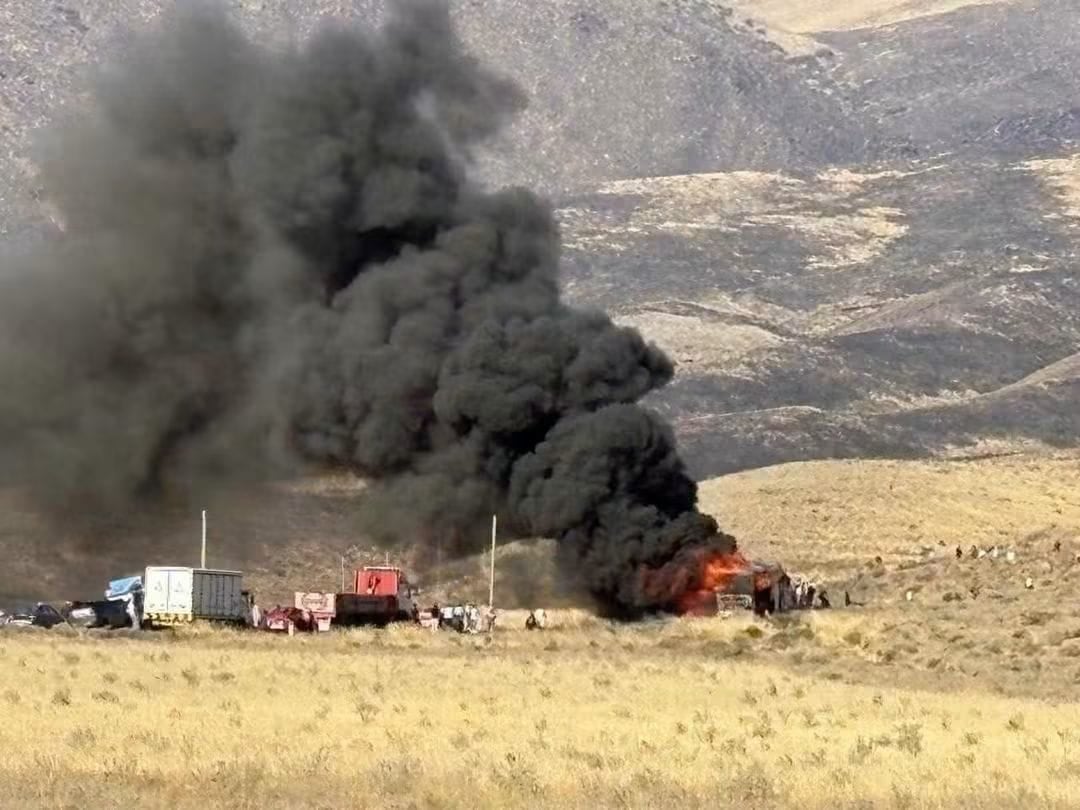 Bus interregional se incendia en la carretera Arequipa-Puno