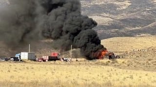 Bus se incendia en la carretera Arequipa-Puno