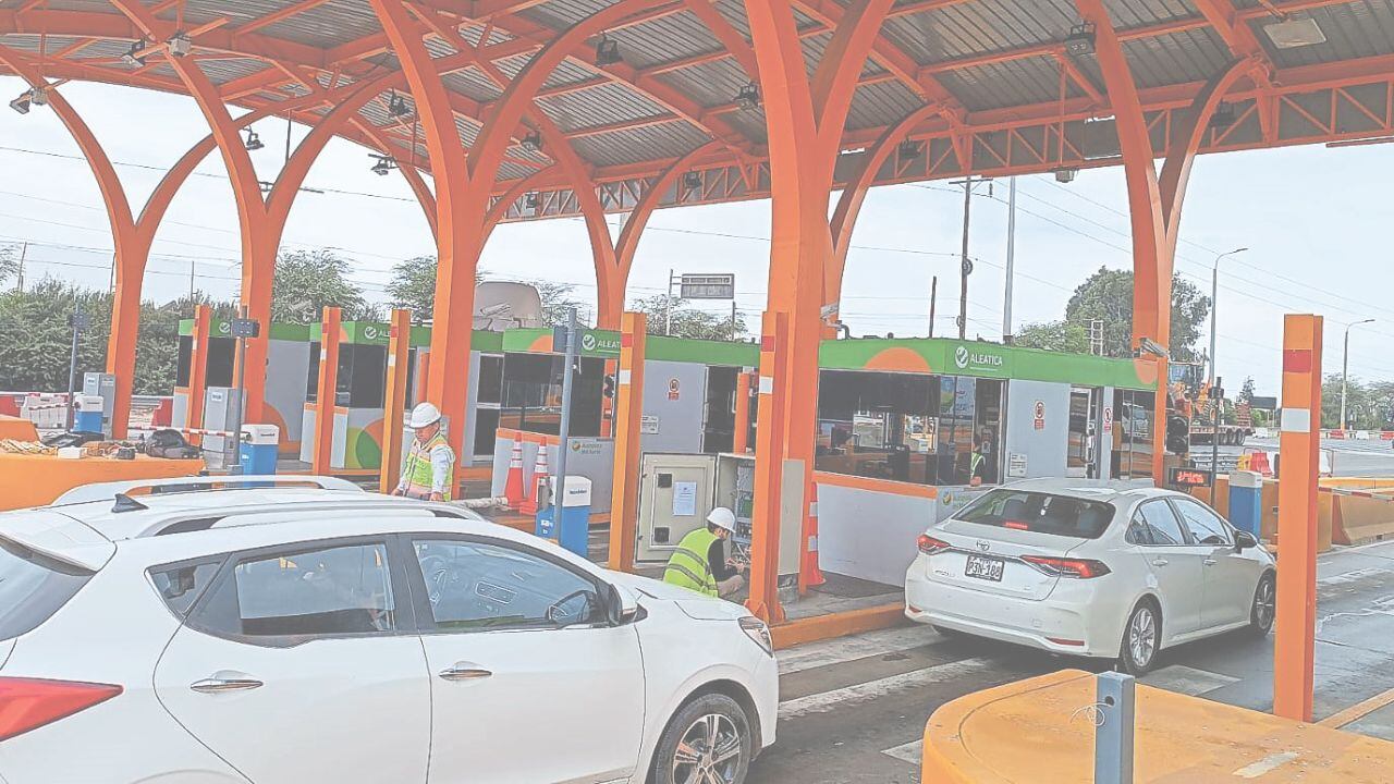 El consejero regional Robert de la Cruz asegura que ninguna de las tres empresas a cargo de los cobros de peajes cumple con ejecutar obras y mejorar infraestructura.