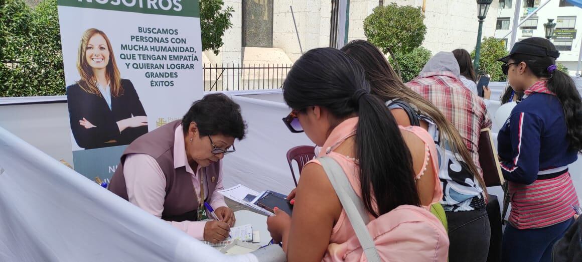 Jóvenes y adultos pueden acceder a plazas. (Foto: GEC)