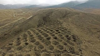 Asombroso hallazgo histórico en Pisco: investigación en Monte Sierpe sobre más de 5.200 hoyos