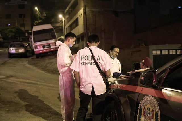 Asesinan a dos amigos en San Juan de Lurigancho (Fotos: Joel Alonzo/GEC)