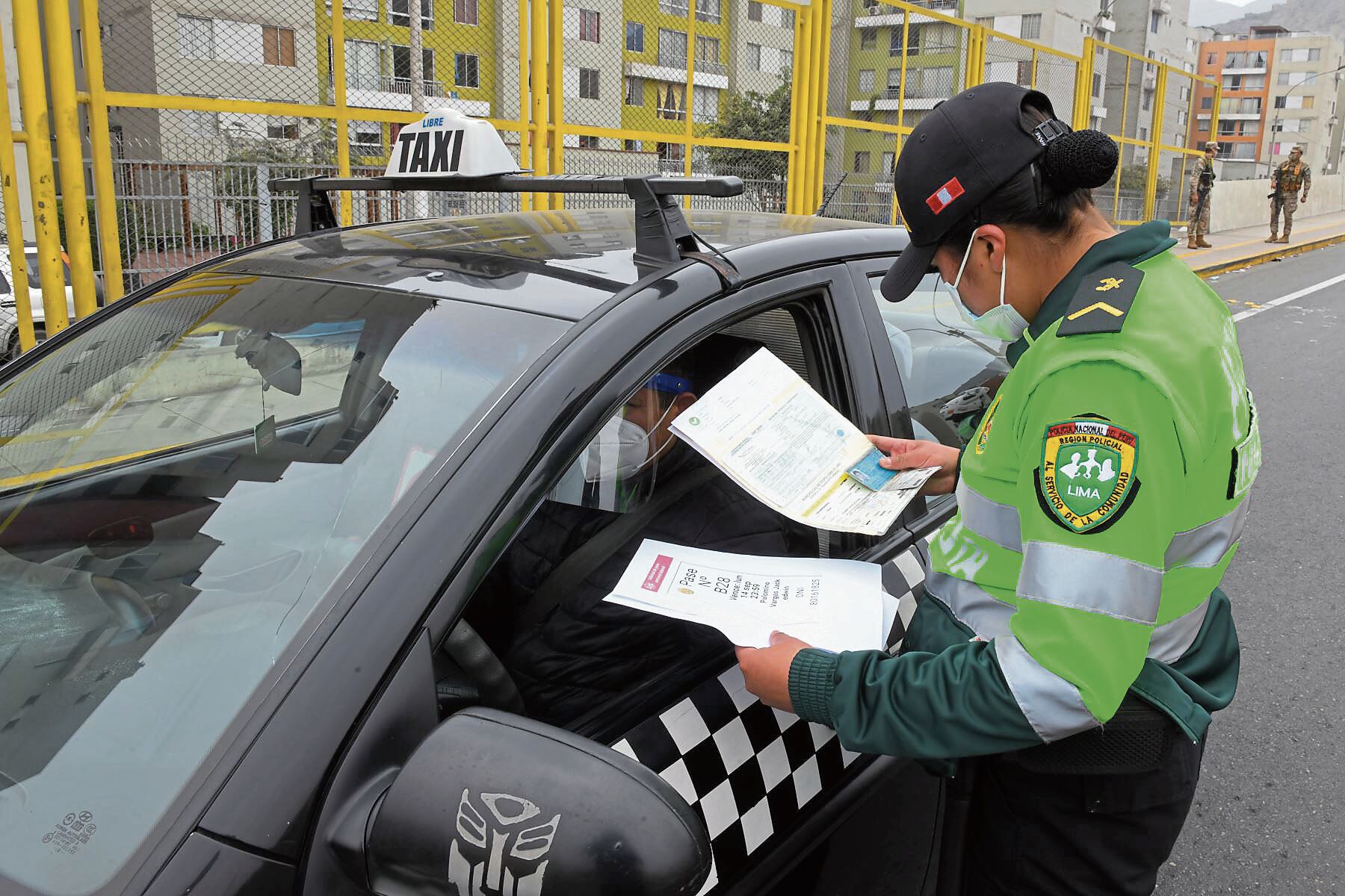 Papeletas solo dependen de la Policía. (Foto: GEC)