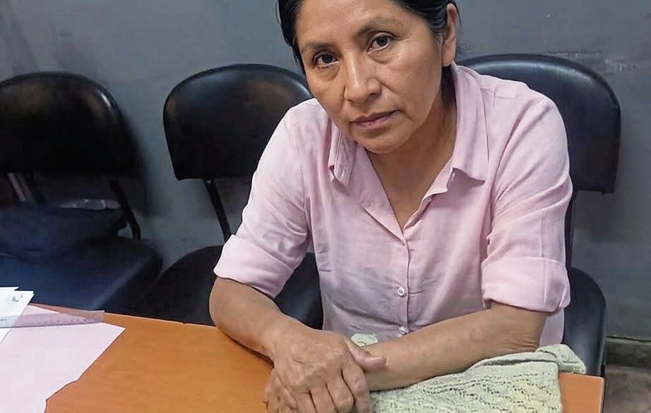 Detienen a abogada por intentar ingresar mil dólares al penal de Socabaya en Arequipa