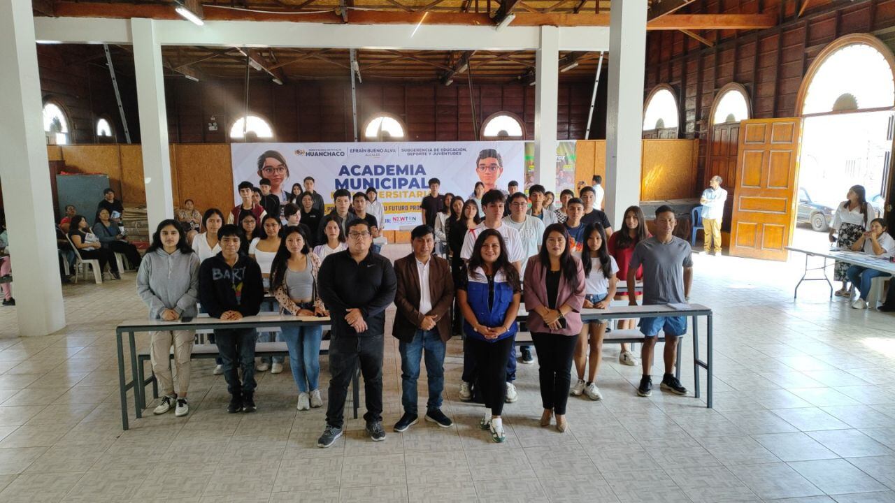 Más de 40 alumnos se prepararán de manera presencial y virtual con el objetivo de ingresar a la universidad en el próximo examen de admisión.