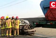 Panamericana Norte: Tres muertos tras violento choque entre auto y tráiler en Ancón (VIDEO)