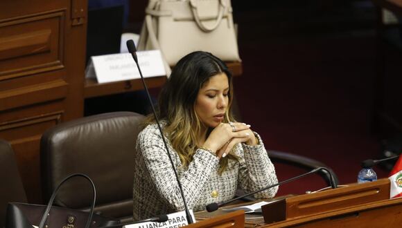 Comisión de Ética decide hoy si investiga a la tercera vicepresidenta del Congreso. (Foto: Violeta Ayasta/ @photo.gec)