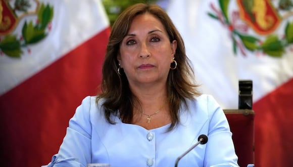 La presidenta Dina Boluarte sería cercana a Iván Pereyra Villanueva. La expresidenta de Essalud, Rosa Gutiérrez, denunció que fue removida de su cargo por destituir al mencionado funcionario.