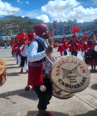 Puno: Con el concurso de danzas “Pinquillo de Oro” iniciaron los carnavales en Juliaca