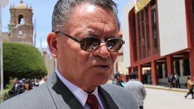 Vicegobernador continuará ganando oneroso sueldo en Puno