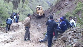 Derrumbe de cerro aísla tres distritos de Huánuco 